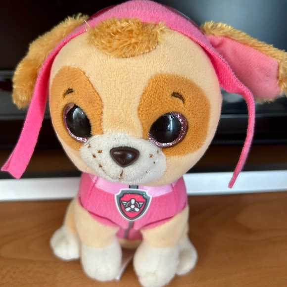 Paw patrol Skye plush dog toy - Picture 3 of 5